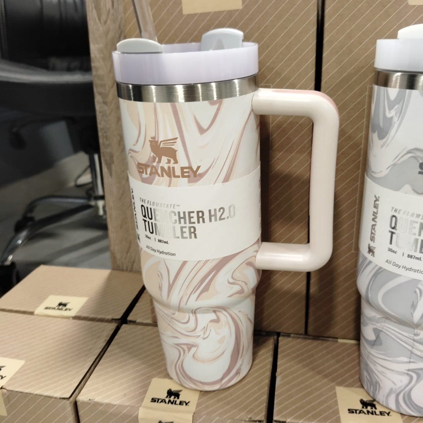 Marble Design Insulated Stainless Steel Travel Tumbler with Handle & Straw – 887ml (30oz)