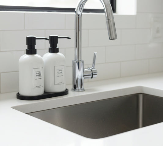 Modern Design Soap Dispenser Set with Wooden Base