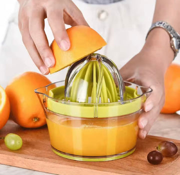 3-in-1 Multifunctional Citrus Juicer, Grater & Measuring Cup