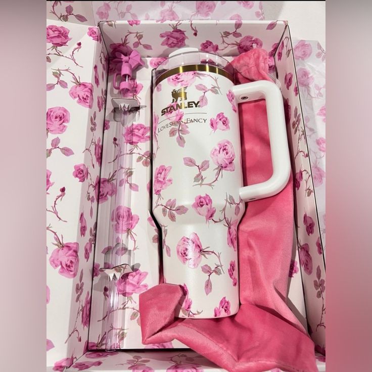 The Stanley X LoveShackFancy Quencher With Gift Box - My Store