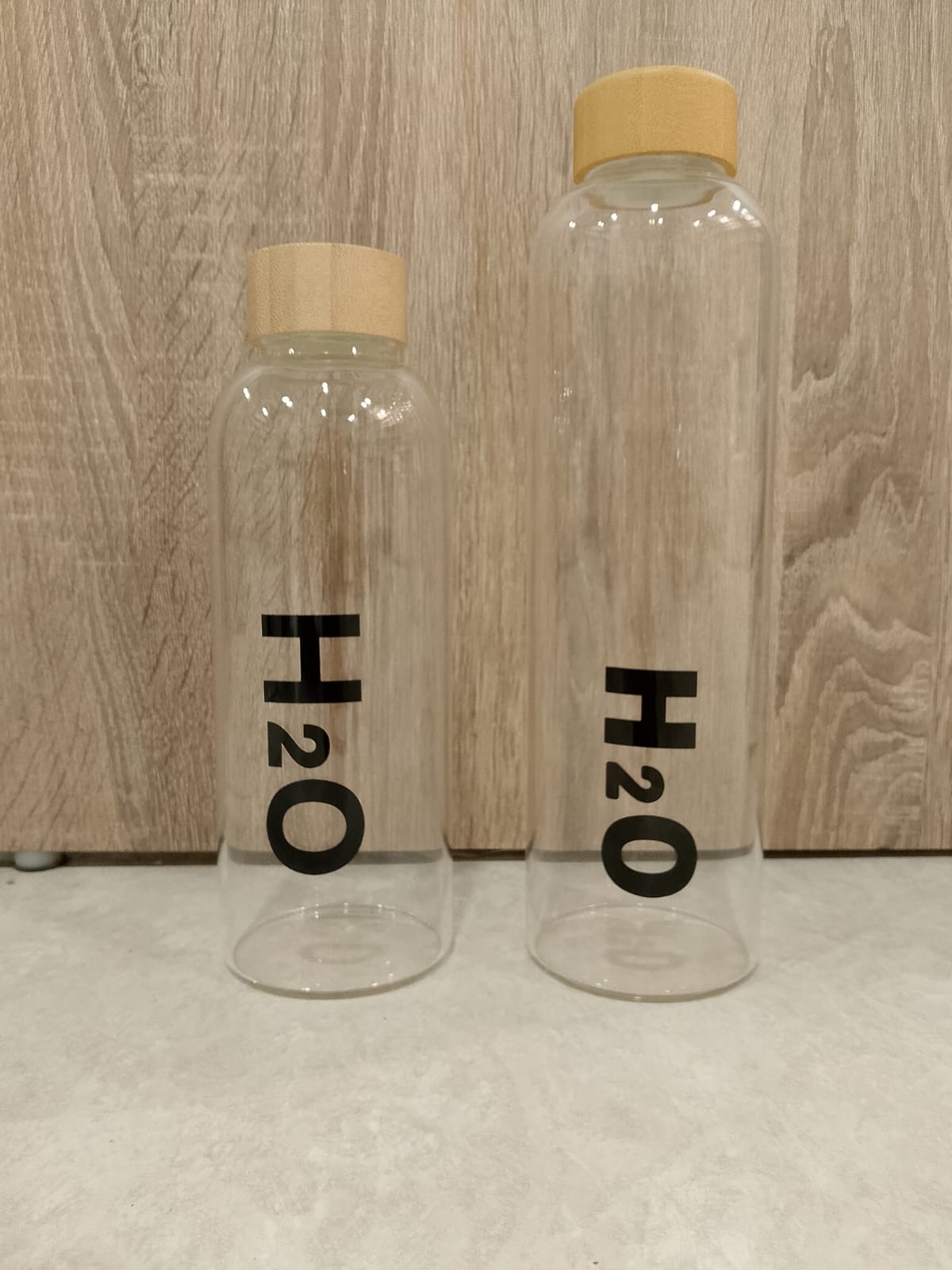 H2O Premium Borosilicate Glass Water Bottle with Bamboo Lid