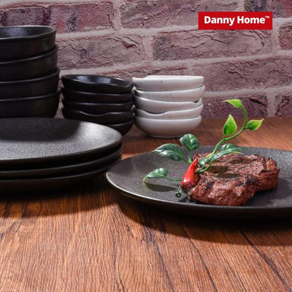 Danny Home™ 7.5" Matte Black Porcelain Flat Plate